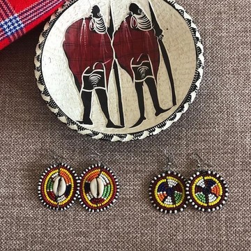 Boucles d'oreilles pour femmes maasaï africaines.