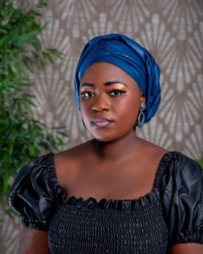 Bleu satin lined turban