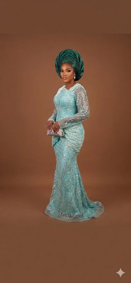 Robe sirène bleu sarcelle à sequins