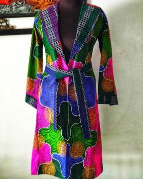 Veste Kimono à imprimés africains bicolores Kiki PLUS masque facial dans les mêmes imprimés