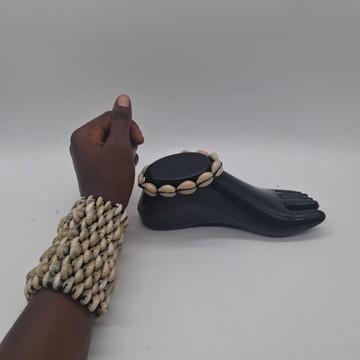 Bracelet et chevillière en cauris, ensemble africain de manchettes larges et épaisses, bijoux tribaux faits à la main pour affirmer son style