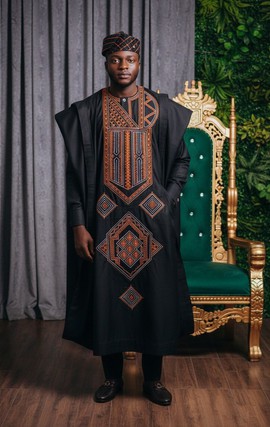 Black Agbada &amp; Trousers Set With Cap