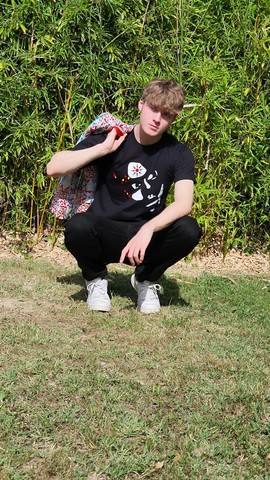 T shirt facesuality