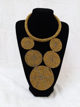 Collier / collier de perles / collier en or / collier africain / collier pendentif