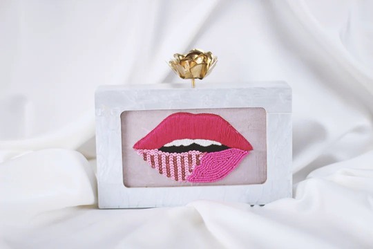 Resin Beaded Lip Clutch