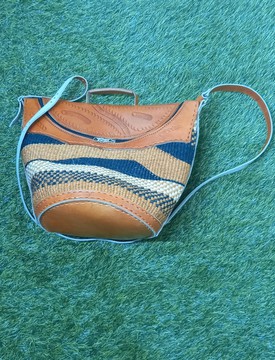 Handwoven African Shoulder Bag – Leather &amp; Sisal Crossbody Handbag