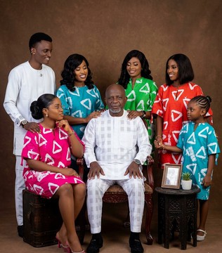 Coordinated Aso-ebi Prints — Vibrant Family Matching Sets