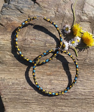 Maxi hoops in wax