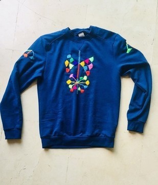 Sweat shirt cosmos handmade broderies