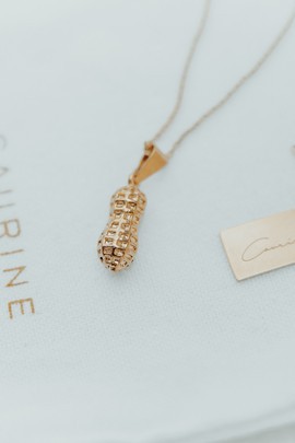 Caurine 🐚Collar with carved peanut gilded with 24K gold "Dakatine"