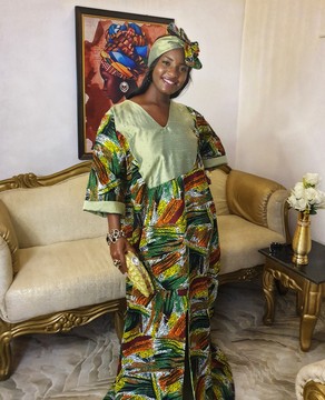 Élégante robe caftan ornée de femme africaine PLUS casque pour les mariages/occasions spéciales