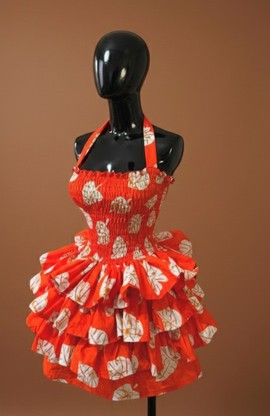 Robe dos nu à volants et motifs floraux rouge vif