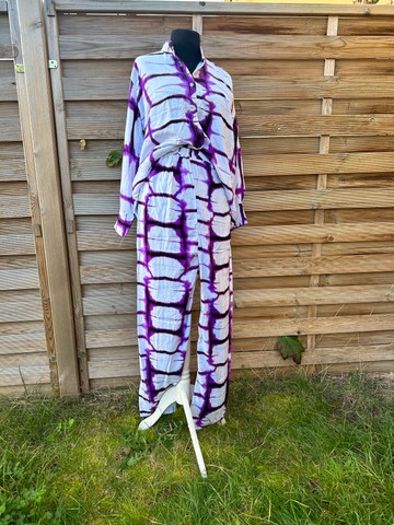 Women's two-piece tie and dye set