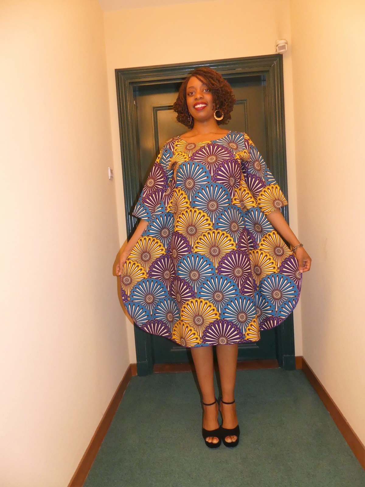 Trouver LA robe pour morphologie en V : 5 conseils essentiels - Les  Effrontés, image size:1200x1600