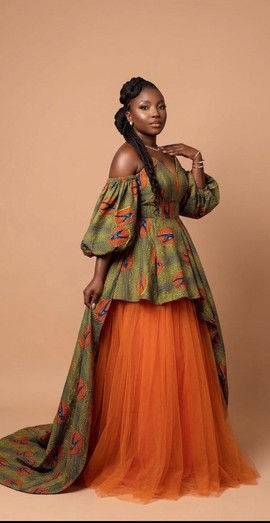 Elegant Peplum Gown with Tulle Skirt – Off-Shoulder Puff Sleeve Maxi Dress