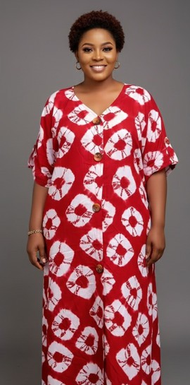 Caftan rouge vif à imprimé floral avec détails de boutons