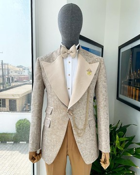 A splash of tortilla &amp; wheat brown peak lapel metallic jacquard tuxedo suit