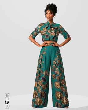 Magnifique Ensemble pantalon large et son top chemisier
