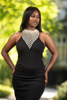 “Naivasha” cowrie necklace