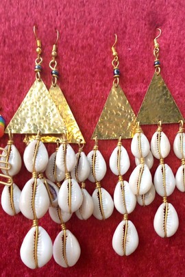 Boucles d'oreilles cauris/bijoux en laiton/boucles d'oreilles faites à la main