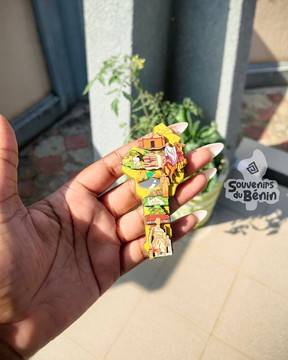 Magnet en Bois « Carte du Bénin » avec motif  - Décoration idéale pour réfrigérateur