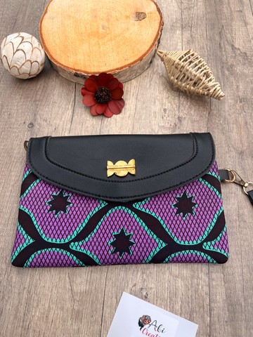 Beautiful “Brasilia” pouch