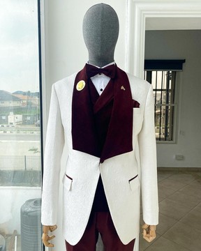 A floral pattern jacquard shawl lapel blazer suit