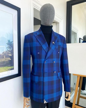 A Peak lapel multicolor shade of blue windowpane check double breasted suit