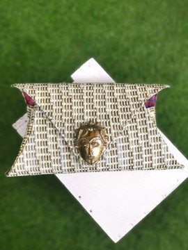 Pochette en Raphia