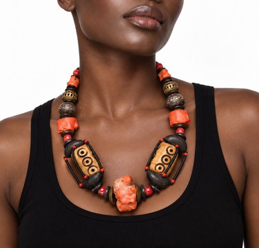 Crew necklace artisanal