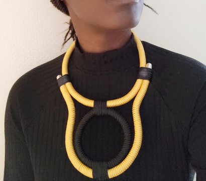wire necklace