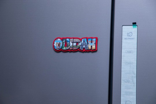 Magnet en Bois « Ouidah en lettre » avec motif  - Décoration idéale pour réfrigérateur