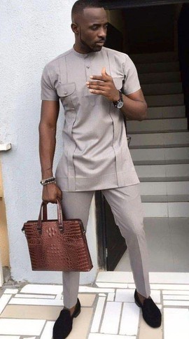 Vêtements africains pour hommes de Tolu / costumes de mariage / Dashiki / chemise pour homme / costume pour homme à broderie numérique.