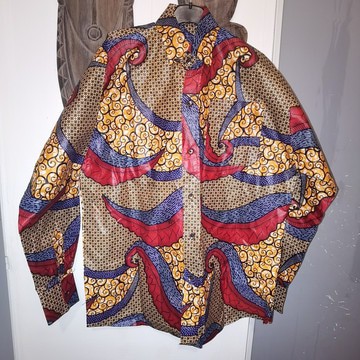 Chemise africaine pour homme en tissu pagne Ndop Toghu Cameroun