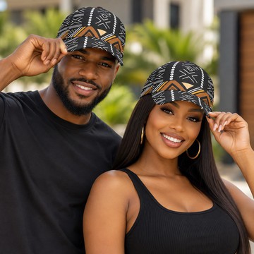 Casquette à visière imprimé bogolan et cauris | Accessoire de mode d’inspiration africaine | Bynelo