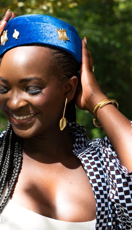 “Strong Queen” earrings