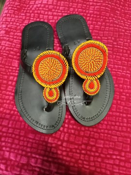 Sandales pour femmes africaines, sandales Massaï, sandales d'été, sandales en cuir perlé, chaussures pour femmes