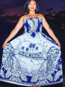 Robe maxi/ robe de fête,soirée,fiançailles,mariage/collection LAMBAOINE/ Madagascar