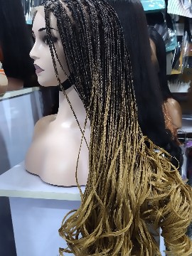 Bisi ombre braided wig with curly tips