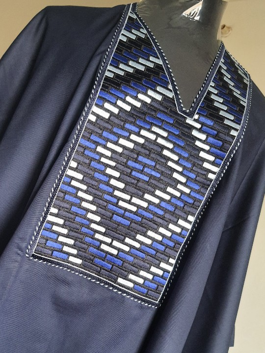 Agbada traditionnel pour homme sur mesure