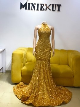 Robe de bal d'or, robe de sequin d'or, robe de bal de sequin, robe de dîner d'or. robe de sequin