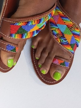 Sandales maasaï femmes africaines / 2021 / newstock / cuir / sandales plates