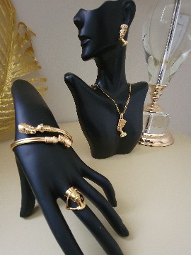 Queen NÉFÉ SET