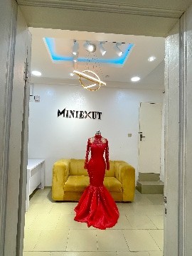 Robe Lacey rouge, robe reption rouge, robe de bal rouge, robe rouge de luxe