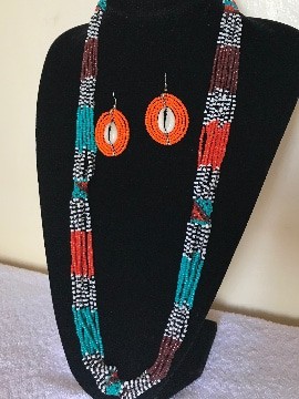 Collier / collier de perles / collier bleu / collier africain / collier pendentif