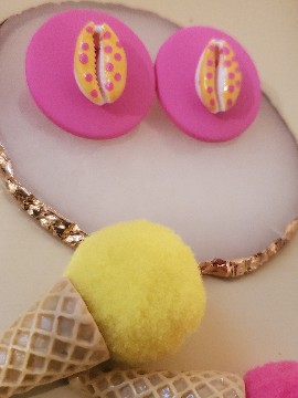 Ice-cream earring